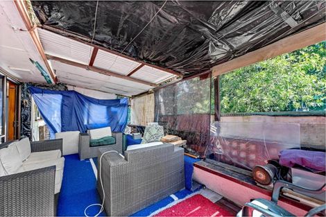 Photo of property in 87 Smythe Road, Henderson, Auckland, 0612