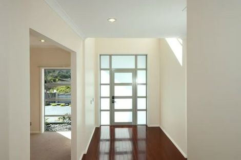 Photo of property in 44 Borneo Drive, Fairview Heights, Auckland, 0632