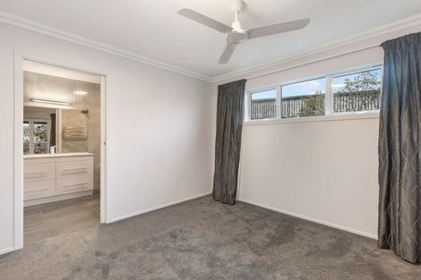 Photo of property in 62 Russell Street, Marton, 4710