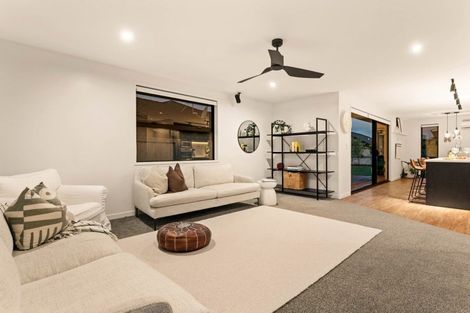 Photo of property in 11 Livingstone Drive, Papamoa Beach, Papamoa, 3118