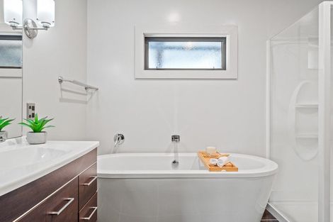 Photo of property in 32 Quill Street, Lake Hayes, Queenstown, 9304
