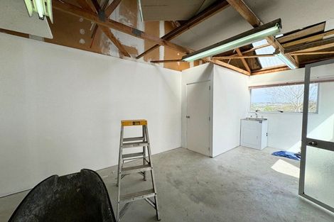 Photo of property in 9 Woodhouse Place, West Harbour, Auckland, 0618