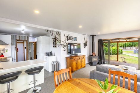 Photo of property in 37 Rochfort Street, Otane, 4202