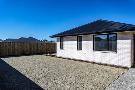 Photo of property in 5 Weaver Street, Woodend, 7691