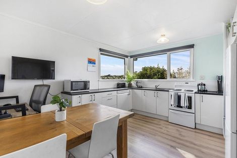 Photo of property in 35 Beauzami Crescent, Ascot Park, Porirua, 5024