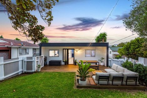 Photo of property in 1/68 Mcleod Road, Te Atatu South, Auckland, 0610
