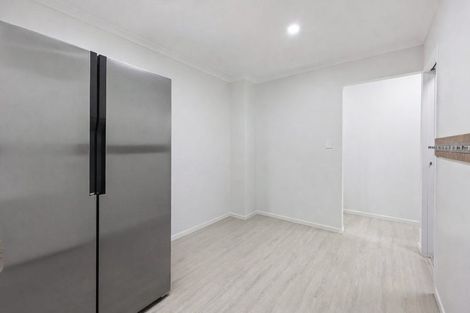 Photo of property in 85c Lake Panorama Drive, Henderson Valley, Auckland, 0614