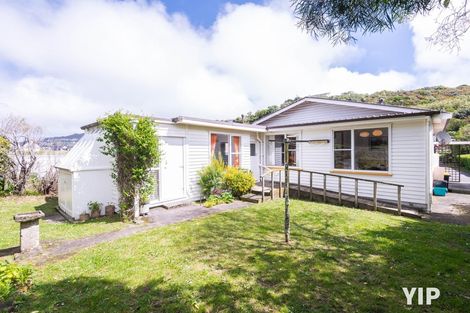 Photo of property in 67 Clifford Road, Johnsonville, Wellington, 6037