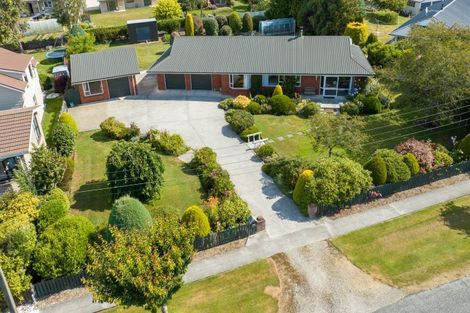 Photo of property in 62 Morton Street, Edendale, 9825