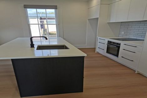 Photo of property in 141 Colwill Road, Massey, Auckland, 0614