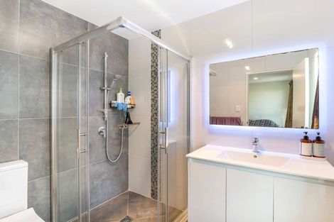 Photo of property in 9 Cooladawson Drive, Flat Bush, Auckland, 2019