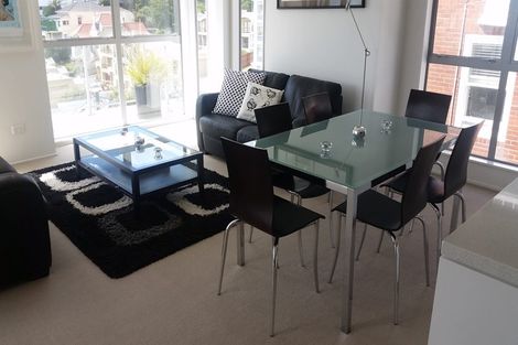 Photo of property in 3/16 Oriental Terrace, Oriental Bay, Wellington, 6011