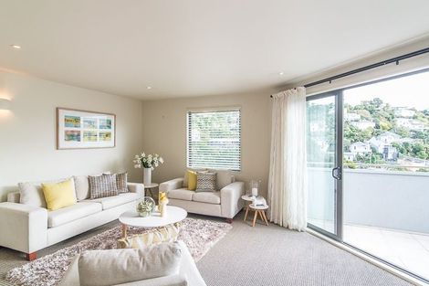 Photo of property in 42 Fairview Crescent, Kelburn, Wellington, 6012