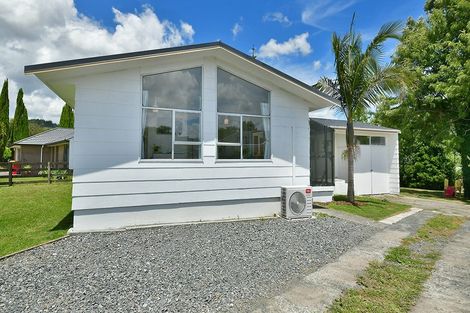 Photo of property in 129 Awaroa Road, Helensville, 0800