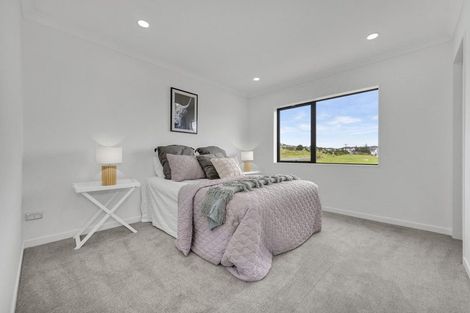 Photo of property in 2a Ballyalton Crescent, Flat Bush, 2019