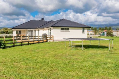 Photo of property in 55 Garth Road, Levin, 5571