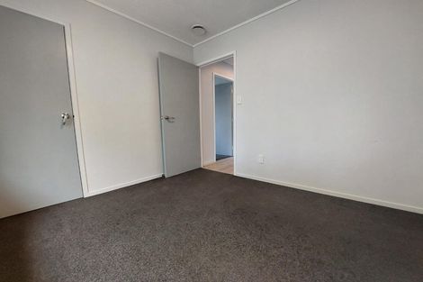 Photo of property in 1/59 Santiago Crescent, Unsworth Heights, Auckland, 0632