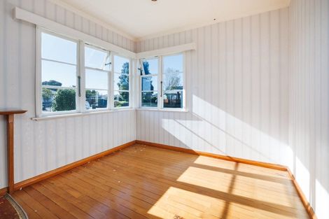 Photo of property in 14 Belvedere Crescent, Takaro, Palmerston North, 4412