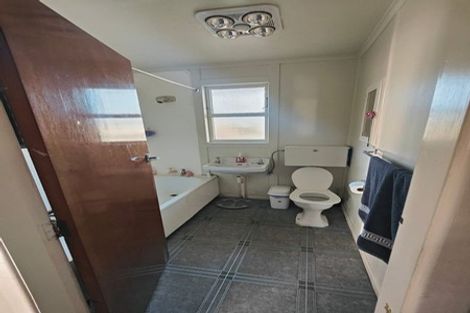 Photo of property in 30 Cobham Crescent, Tokoroa, 3420