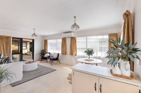 Photo of property in 11 Tukapa Street, Westown, New Plymouth, 4310