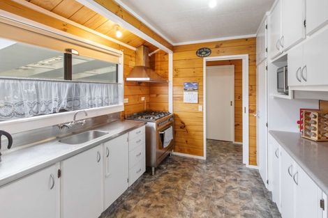 Photo of property in 49 Manuka Street, Castlecliff, Whanganui, 4501