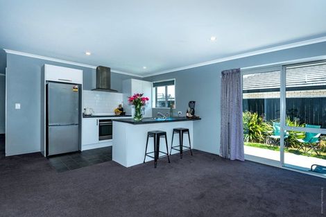 Photo of property in 18 Northmoor Boulevard, Rolleston, 7615