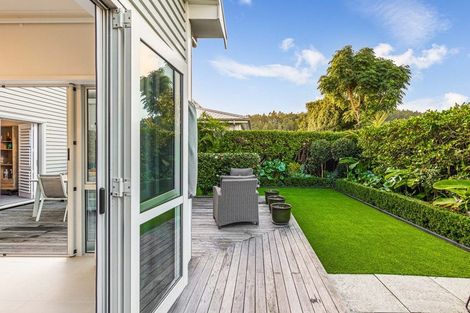 Photo of property in 18 Kensington Drive, Orewa, 0931