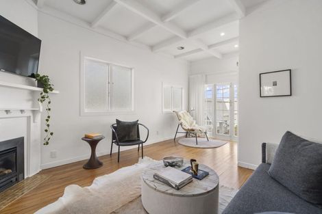 Photo of property in 23b Church Street, Northcote Point, Auckland, 0627
