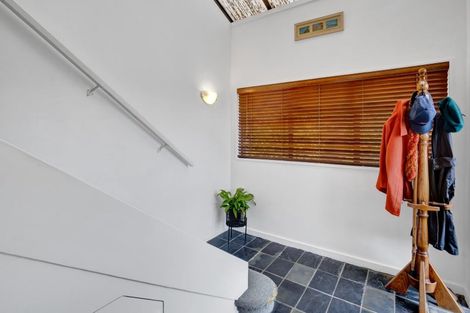 Photo of property in 8b Squire Place, Blagdon, New Plymouth, 4310