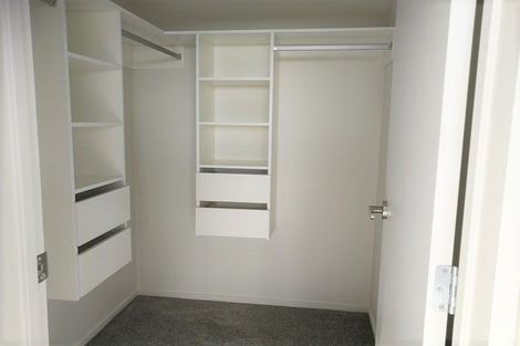 Photo of property in 5 Fowler Street, Northcote, Auckland, 0627
