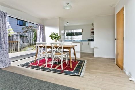 Photo of property in 12 Sevilla Place, Unsworth Heights, Auckland, 0632