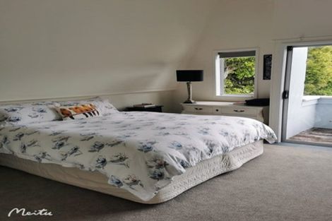 Photo of property in 50 Girrahween Drive, Totara Vale, Auckland, 0629