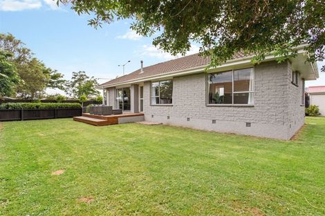 Photo of property in 361 Main North Road, Redwood, Christchurch, 8051