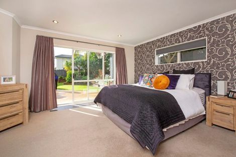 Photo of property in 8 Moycullien Lane, East Tamaki Heights, Auckland, 2016