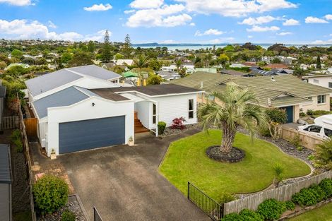 Photo of property in 45 Zealandia Road, Manly, Whangaparaoa, 0930