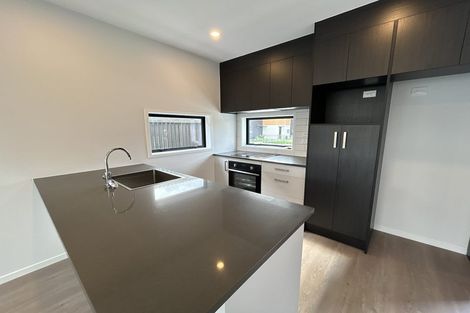 Photo of property in 27 Whati Lane, Henderson, Auckland, 0612