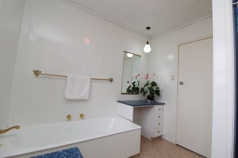 Photo of property in 145 Regan Street, Stratford, 4332