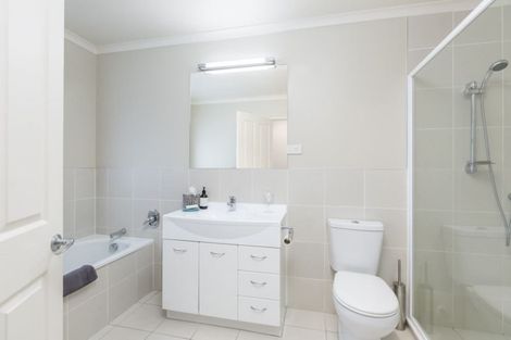 Photo of property in 28 Keepers Drive, Gulf Harbour, Whangaparaoa, 0930