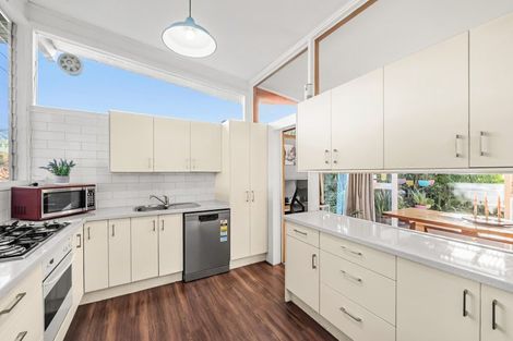 Photo of property in 9 Highbury Drive, Levin, 5510