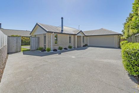 Photo of property in 26a Markham Way, Rolleston, 7614