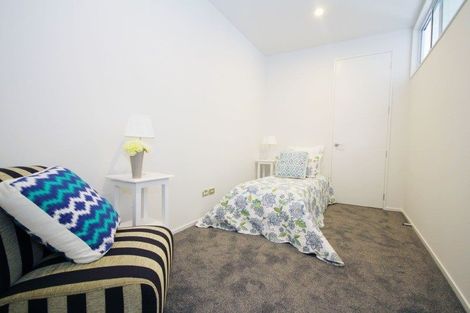 Photo of property in 21 Moller Street, Beach Haven, Auckland, 0626