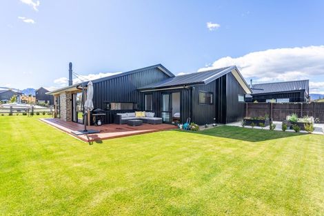 Photo of property in 2 Glen Dene Crescent, Wanaka, 9305