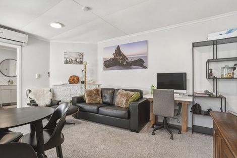 Photo of property in 37 Prince Albert Road, Saint Kilda, Dunedin, 9012