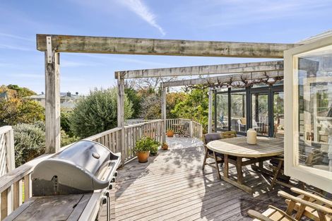 Photo of property in 43 Golf Road, Paraparaumu Beach, Paraparaumu, 5032