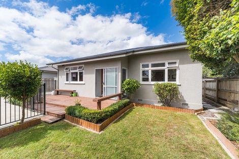 Photo of property in 28 Matamau Street, Palmerston North, 4414
