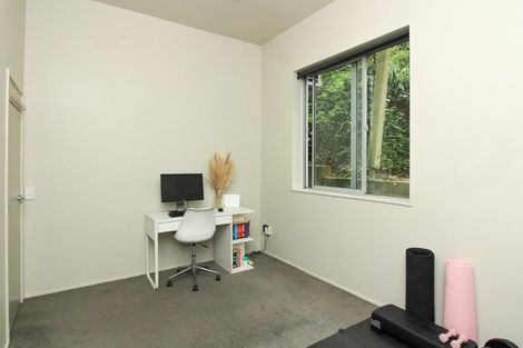 Photo of property in 12/2 Onslow Road, Khandallah, Wellington, 6035