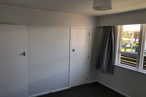 Photo of property in 2 Eton Place, Spotswood, New Plymouth, 4310