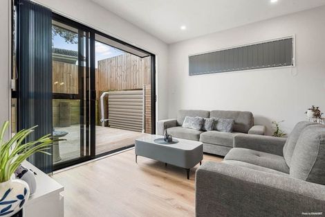 Photo of property in 8b Hobart Crescent, Wattle Downs, Auckland, 2103