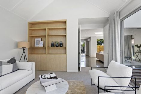 Photo of property in 96a Saint James Avenue, Papanui, Christchurch, 8053