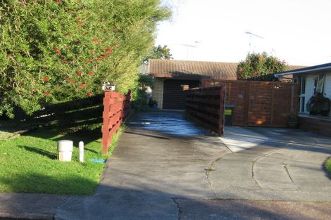Photo of property in 17 Lillian Place, Orewa, 0931